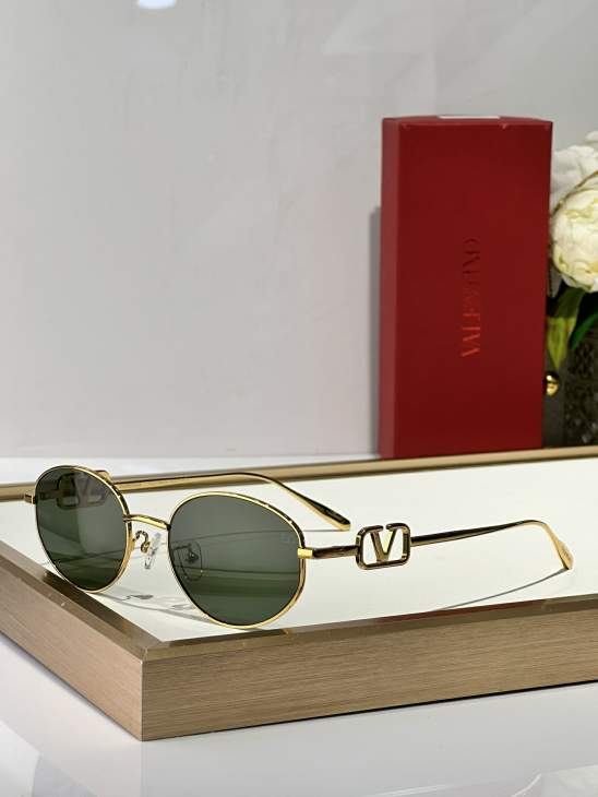 Picture of Valentino Sunglasses _SKUfw73065335fw